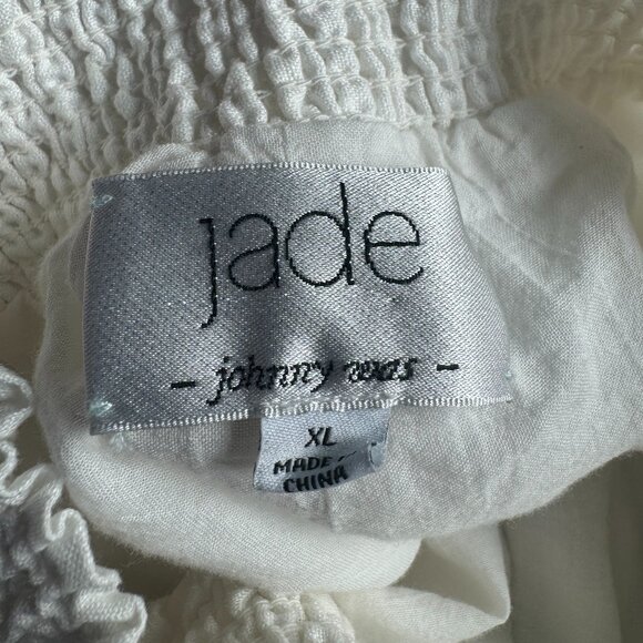 JOHNNY WAS white/blue scalloped detail linen shorts - Women's Size XL - Picture 4 of 4